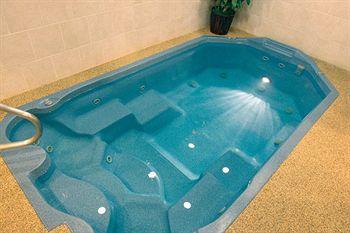غلينفيو Sybaris Pool Suites Northbrook - Adults Only المظهر الخارجي الصورة